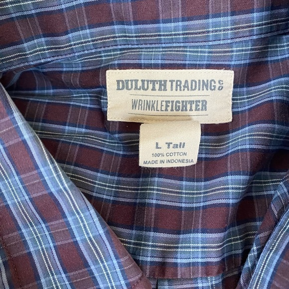 (SOLD on IG) Duluth Trading Wrinkle Fighter button down - Picture 3 of 3